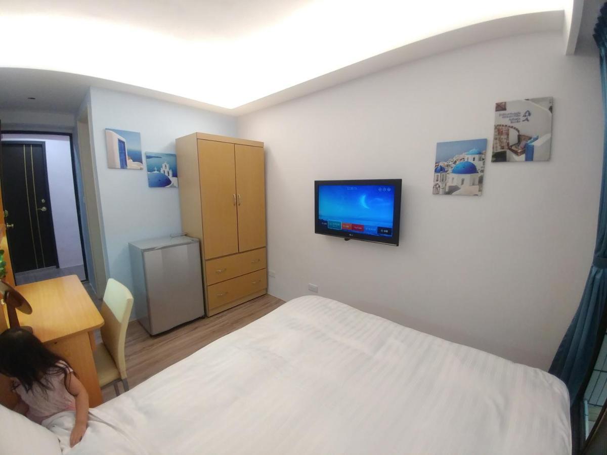 Miss You House Taichung Exteriör bild