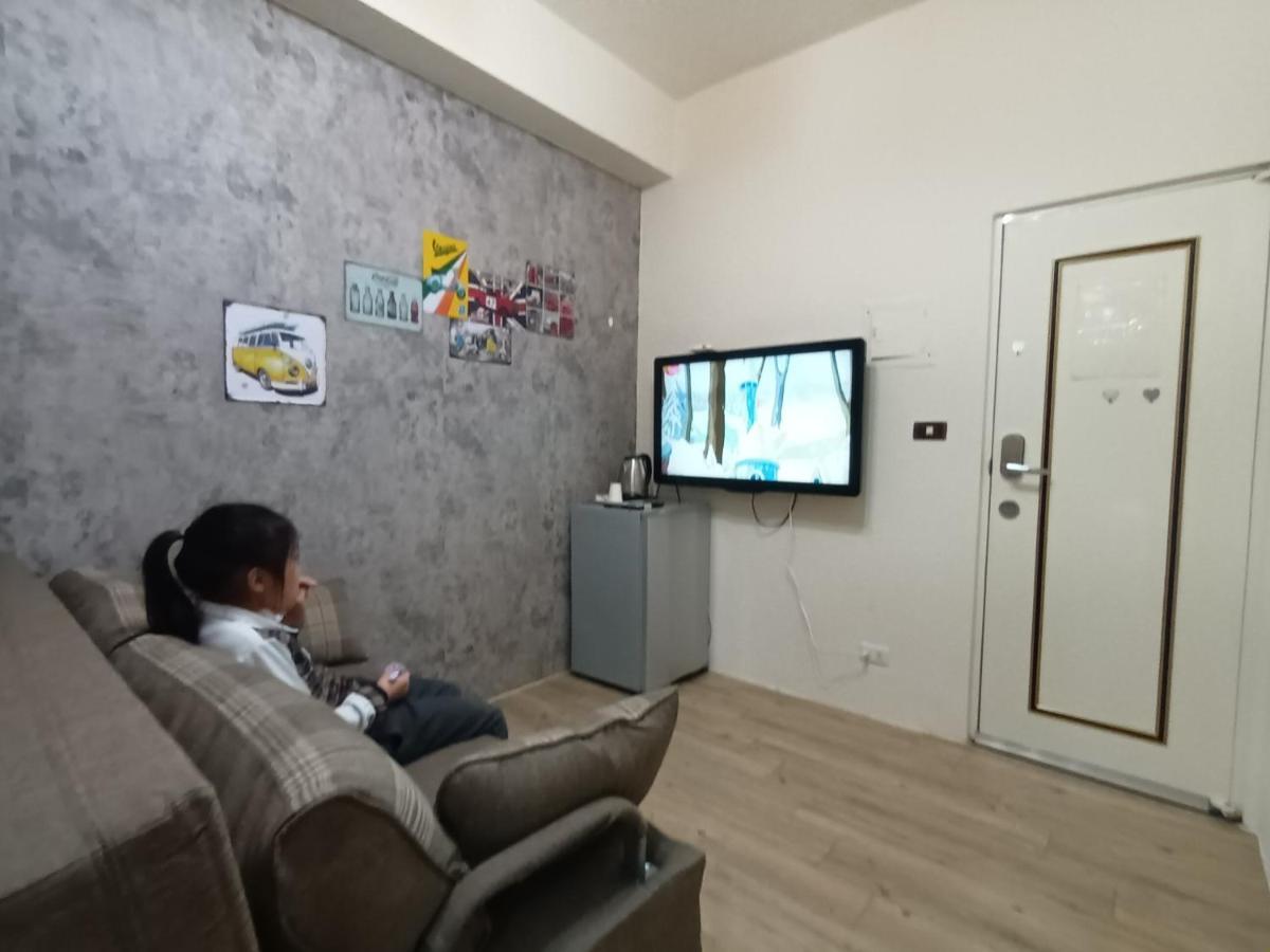 Miss You House Taichung Exteriör bild