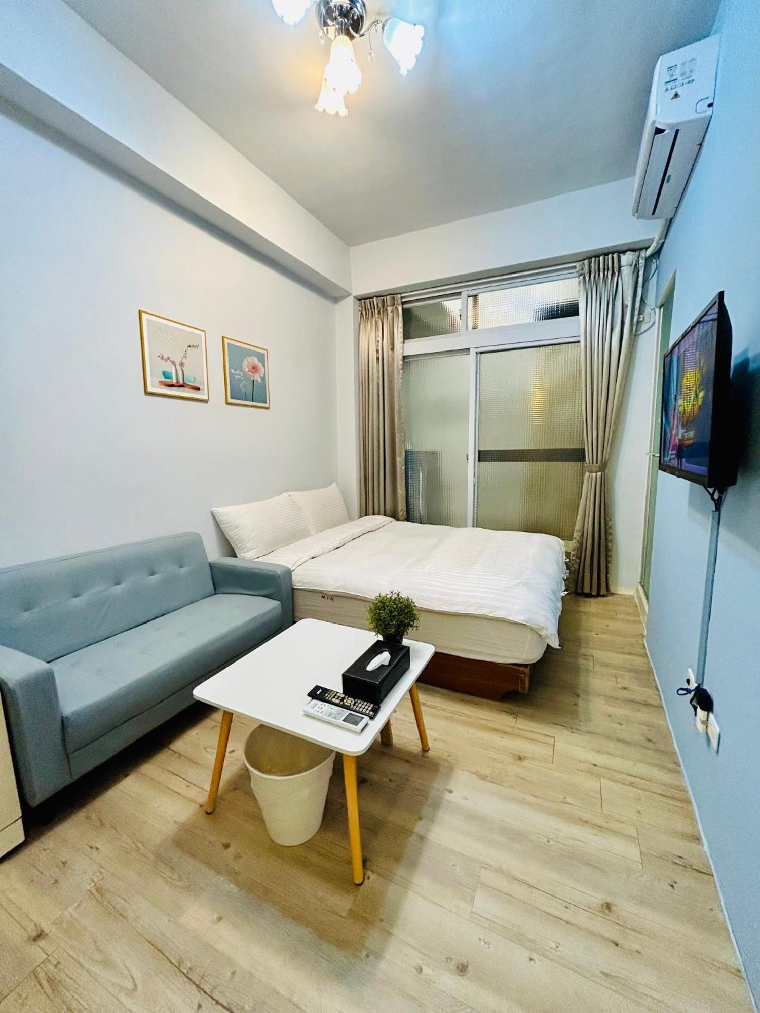 Miss You House Taichung Exteriör bild