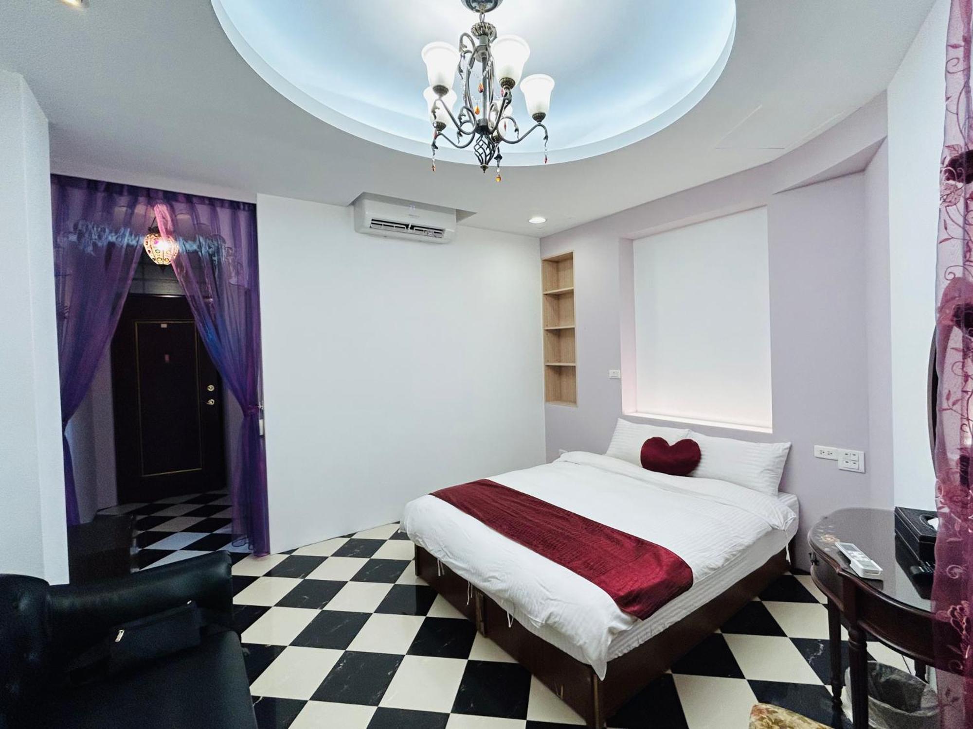 Miss You House Taichung Exteriör bild