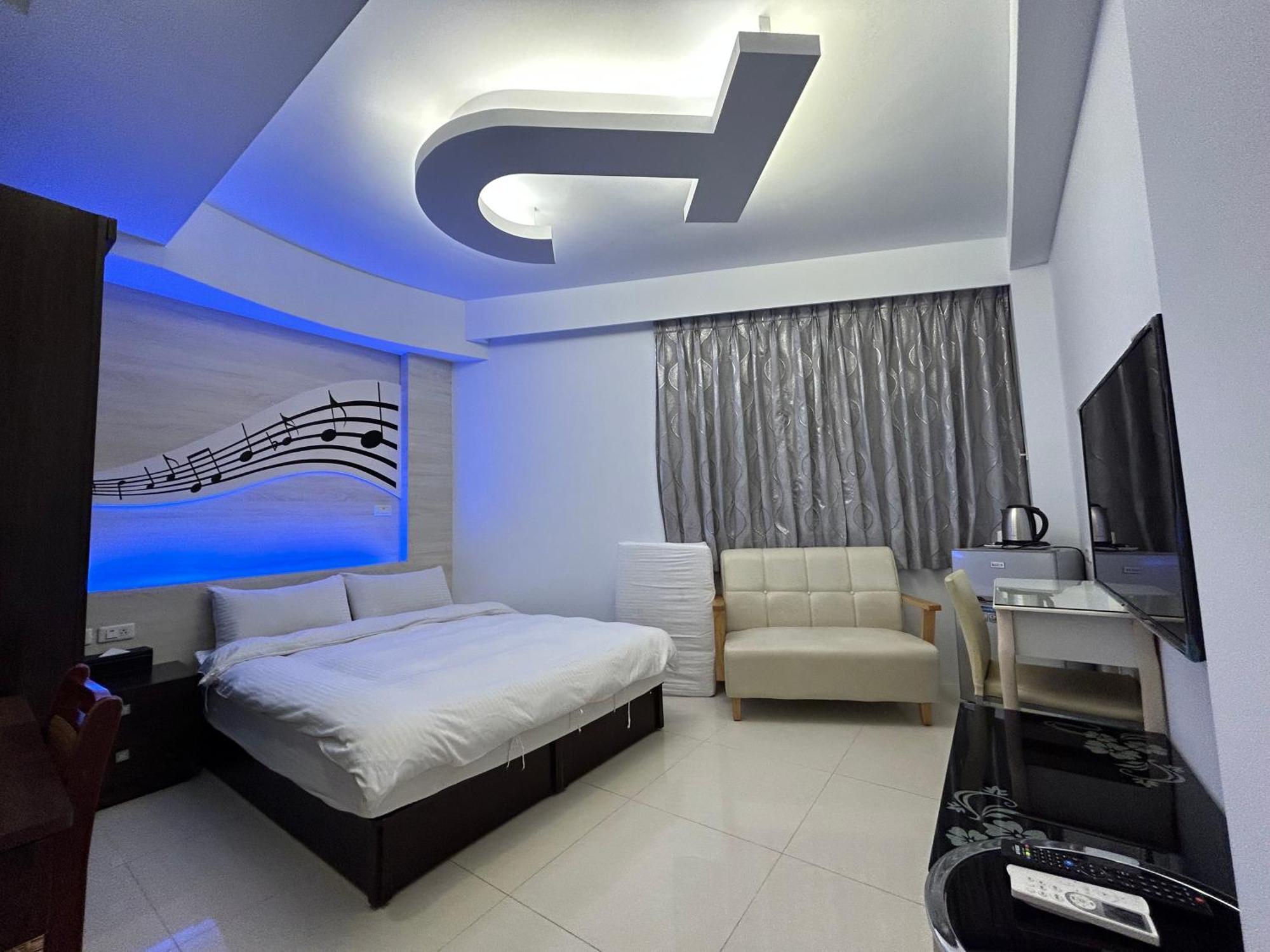 Miss You House Taichung Exteriör bild